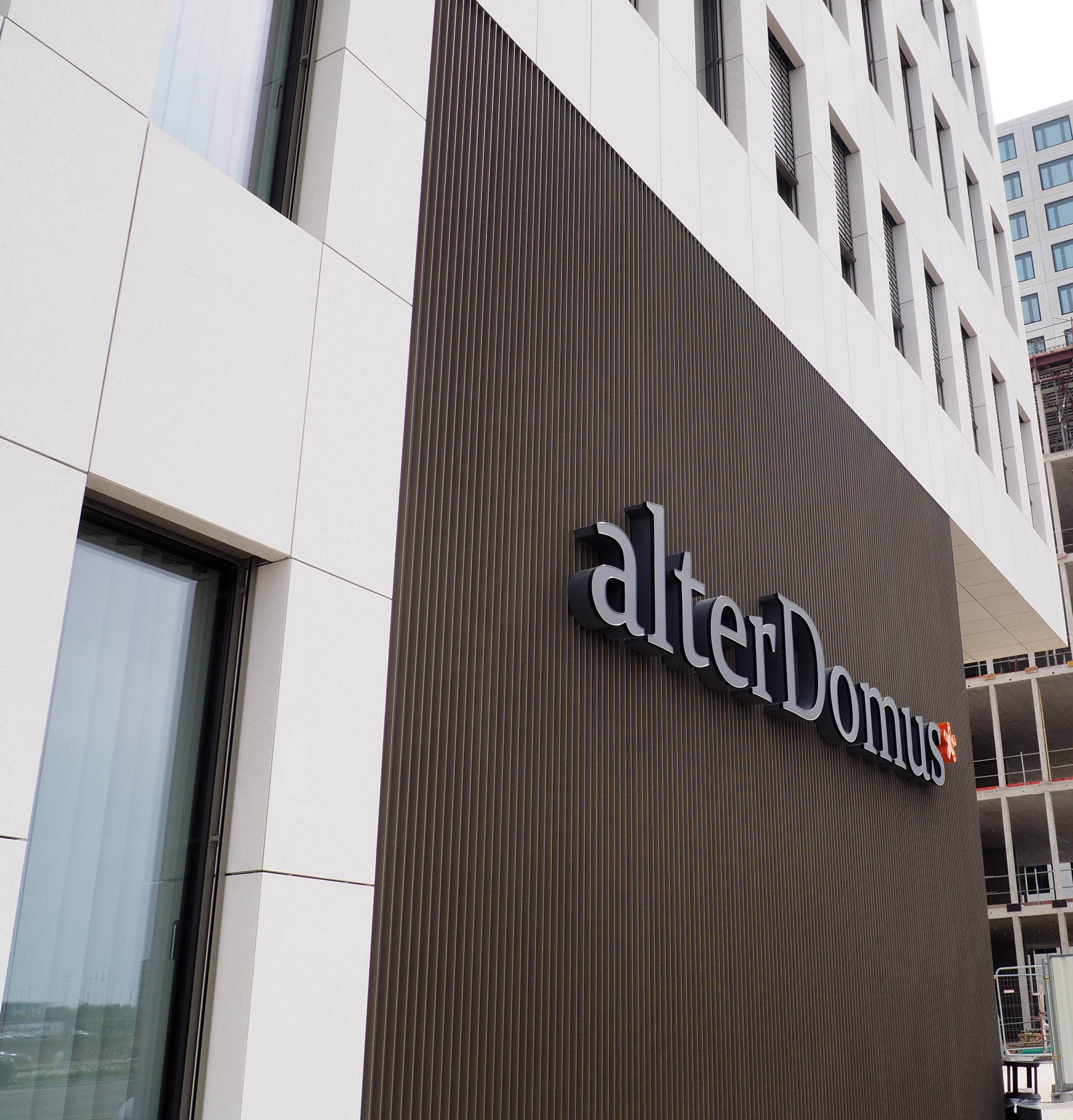 alter domus alter domus